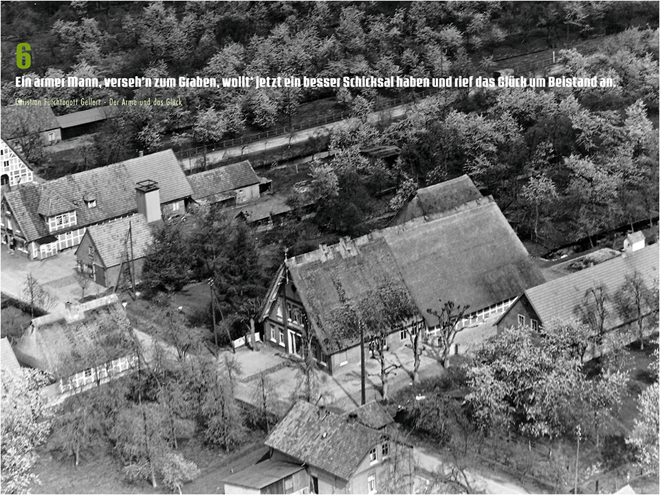 Rolker Ökofrucht Juni 2024 historisches Luftfoto des Rolkerhofes in Schwarz-Weiss